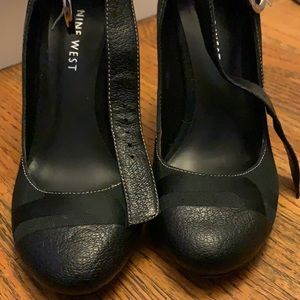 Perfect Nine West heels with ankle strap, size 5